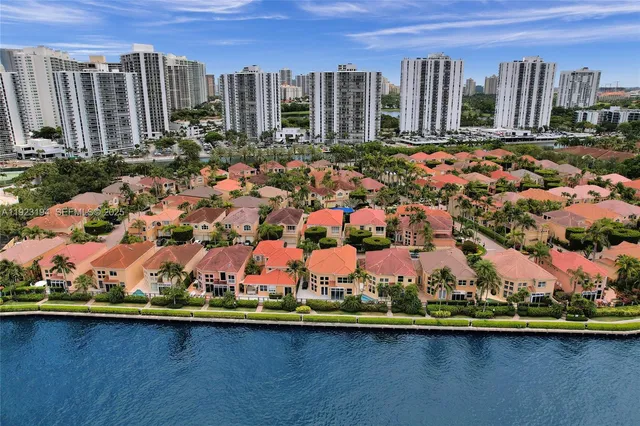 $11,500 | 3757 Northeast 208th Terrace, Aventura, FL 33180