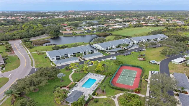 $329,000 | 9480 High Gate Drive, Unit 2122, Sarasota, FL 34238