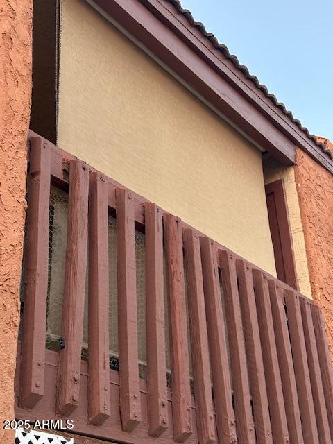 2121 West Royal Palm Road, Unit 2074 Phoenix, AZ 85021 - Photo 21 of 22 a view of a backyard with wooden fence