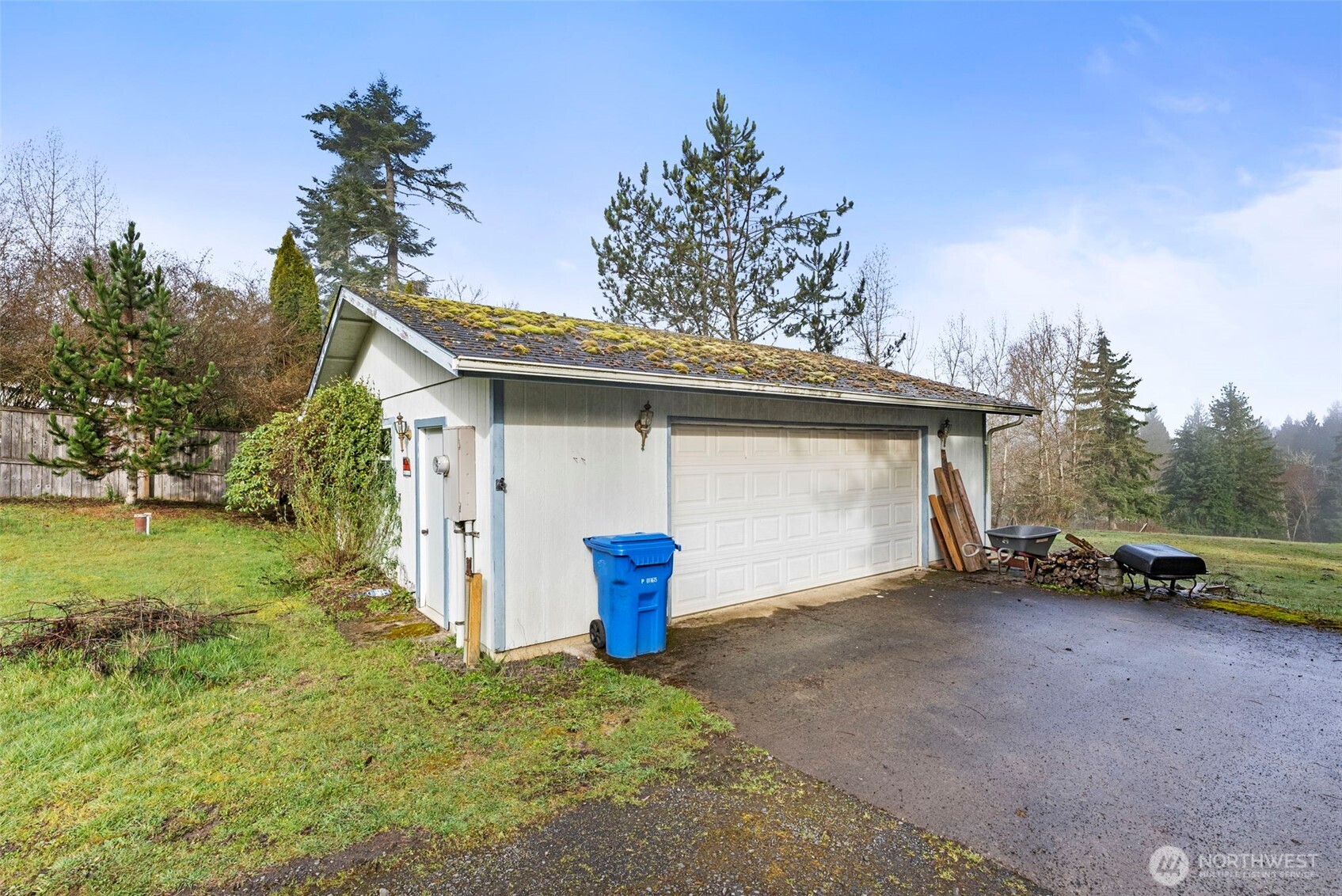 104 Sun Valley Drive Chehalis, WA 98532 - Photo 19 of 29 a view of a house with a outdoor space