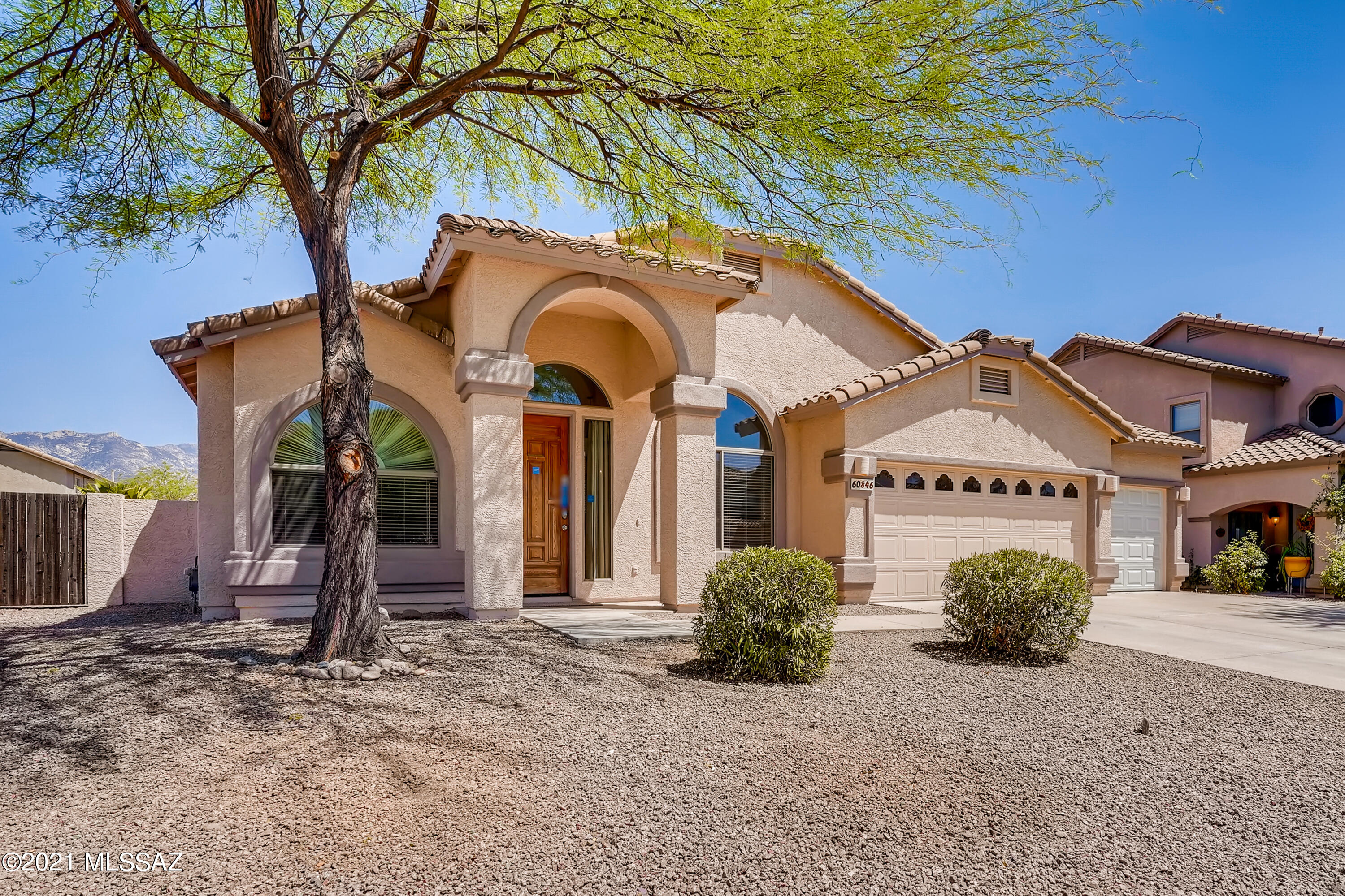 60846 Rock Ledge Loop Tucson, AZ 85739 - Photo 3 of 33