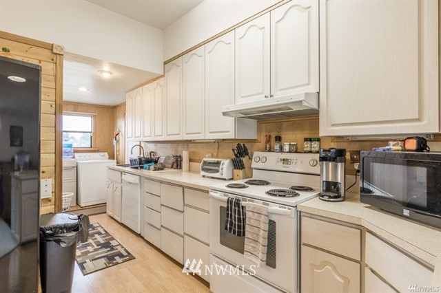 7372 Nooksack Road Everson, WA 98247 - Photo 7 of 25