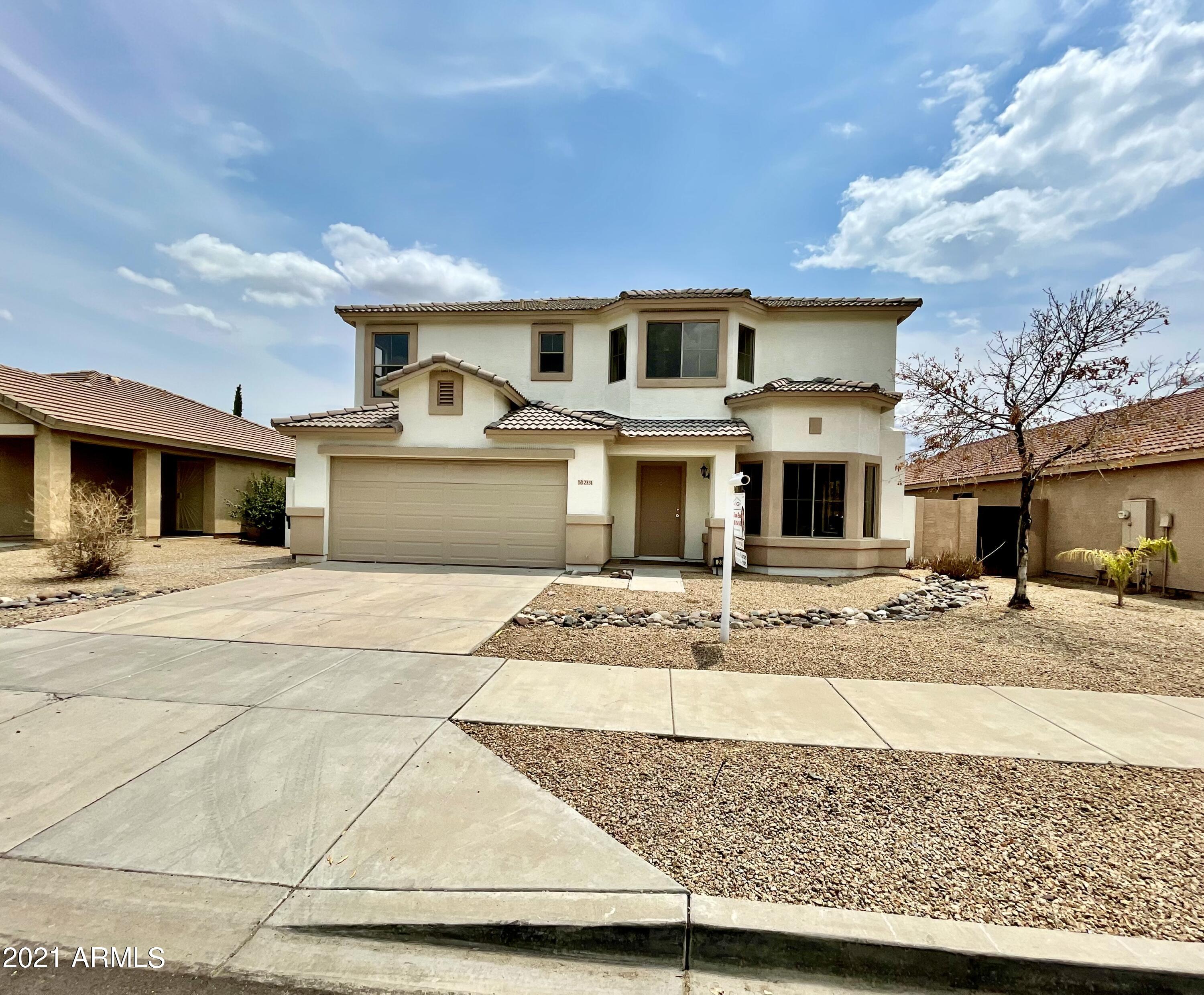 2331 West Darrel Road Phoenix, AZ 85041 - Photo 3 of 34 IMG_1188
