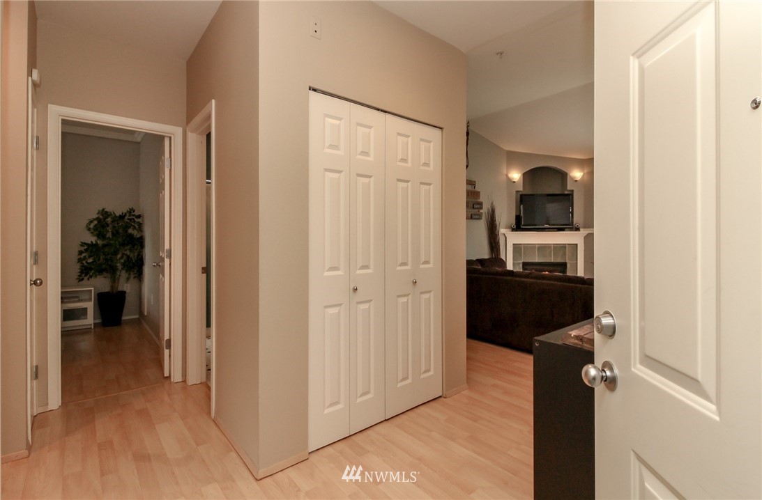 14130 Southeast 171st Way, Unit D303 Renton, WA 98058 - Photo 20 of 24 Gallery Image 20