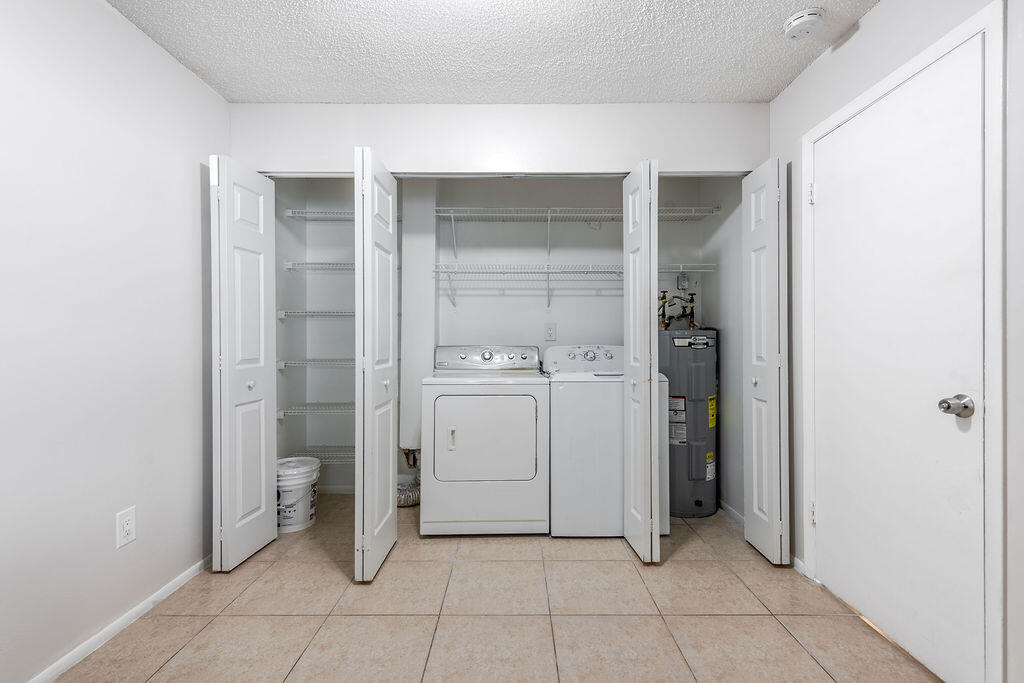 4468 Stevens Road Lake Worth, FL 33461 - Photo 12 of 25 4468StevensRoad,LakeWorth-9