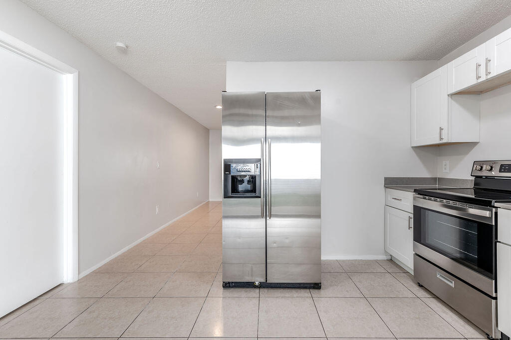 4468 Stevens Road Lake Worth, FL 33461 - Photo 9 of 25 4468StevensRoad,LakeWorth-6