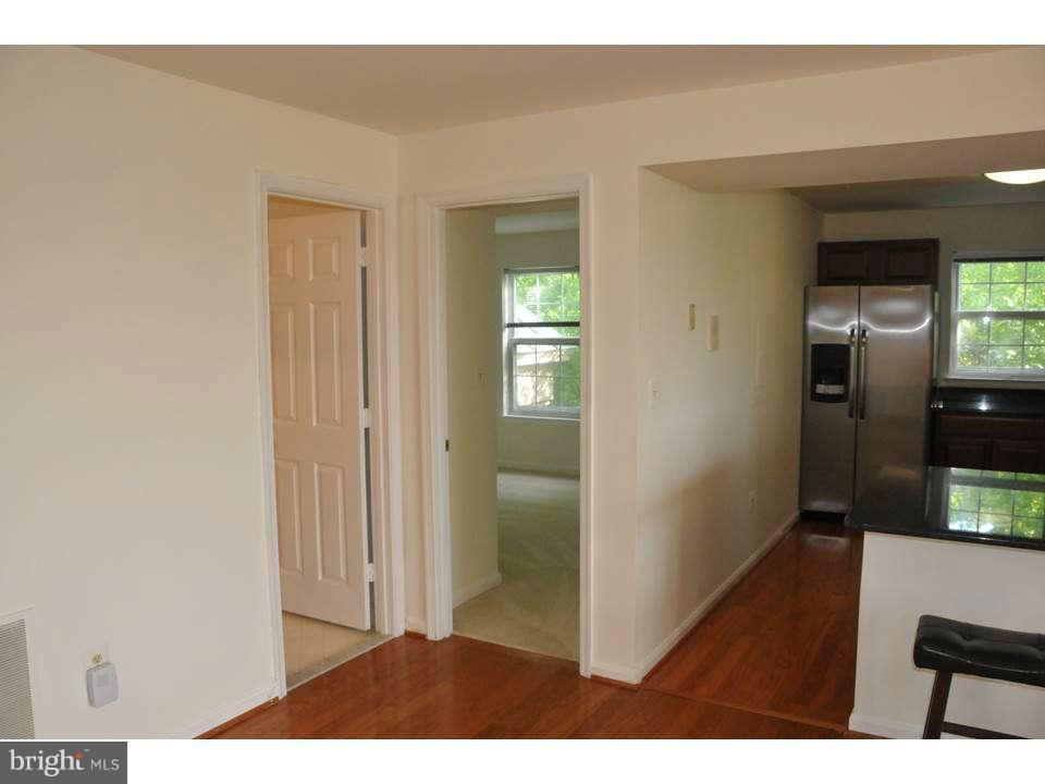 212 Ridgepoint Place, Unit 26 Gaithersburg, MD 20878 - Photo 5 of 18 Bedroom
