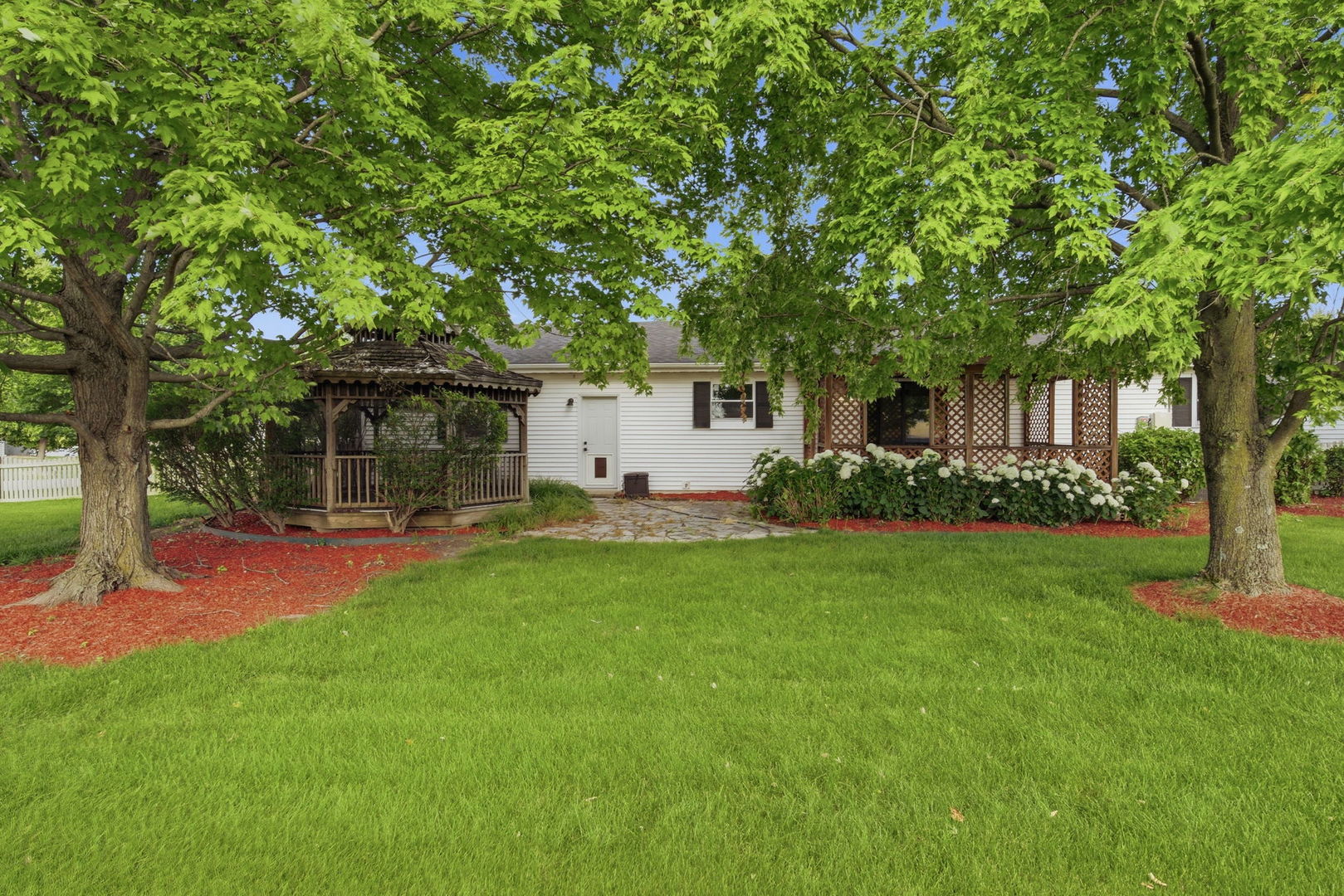 909 Knollside Road New Lenox, IL 60451 - Photo 5 of 35