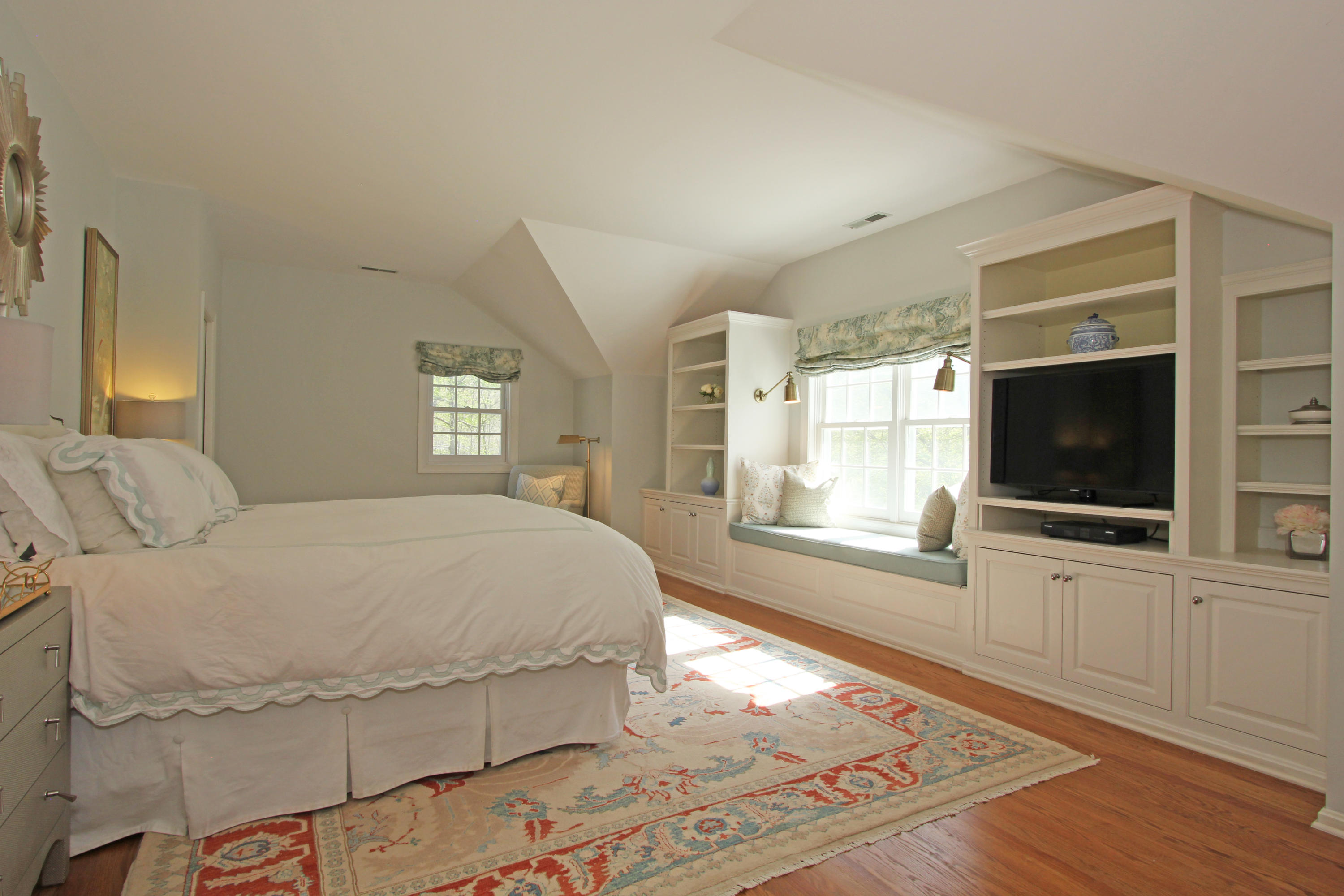 230 Cross Ridge Road New Canaan, CT 06840 - Photo 19 of 34 MasterBed