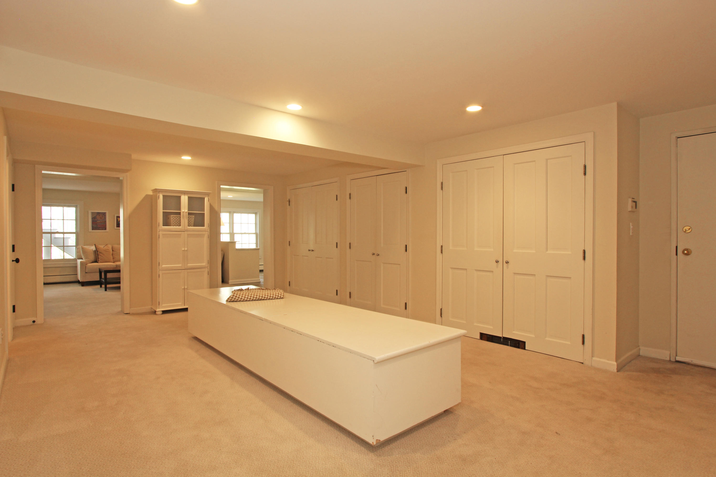 230 Cross Ridge Road New Canaan, CT 06840 - Photo 29 of 34 Mudroom