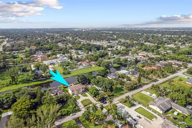 $4,000 | 1962 Northwest 107th Street, Unit 1958, Miami, FL 33167