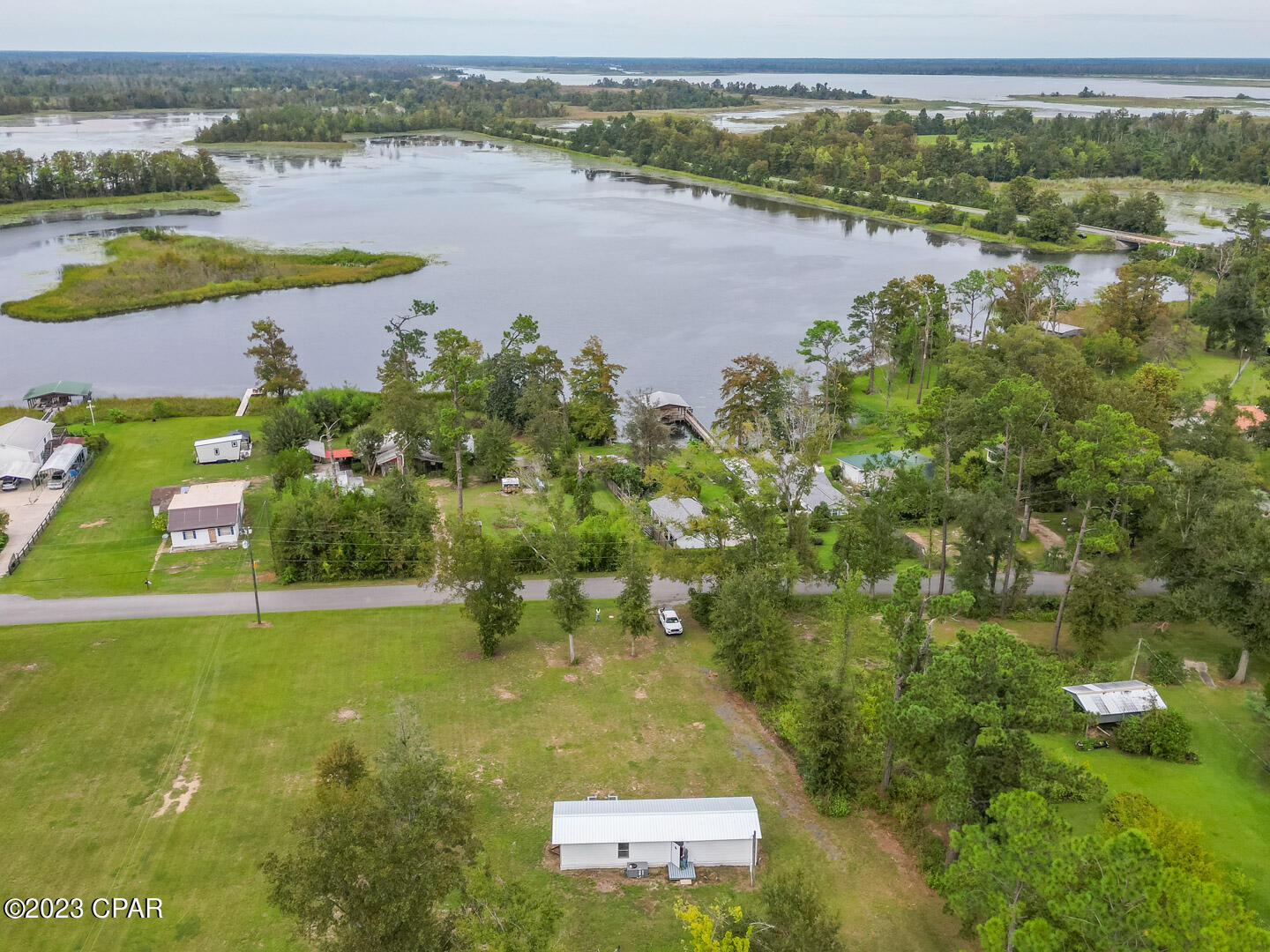 7815 Lake Seminole Road Sneads, FL 32460 - Photo 3 of 14