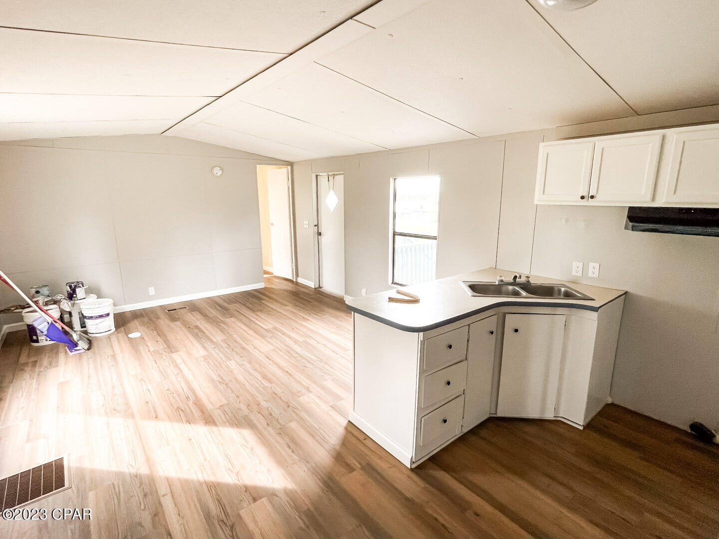 7815 Lake Seminole Road Sneads, FL 32460 - Photo 8 of 14