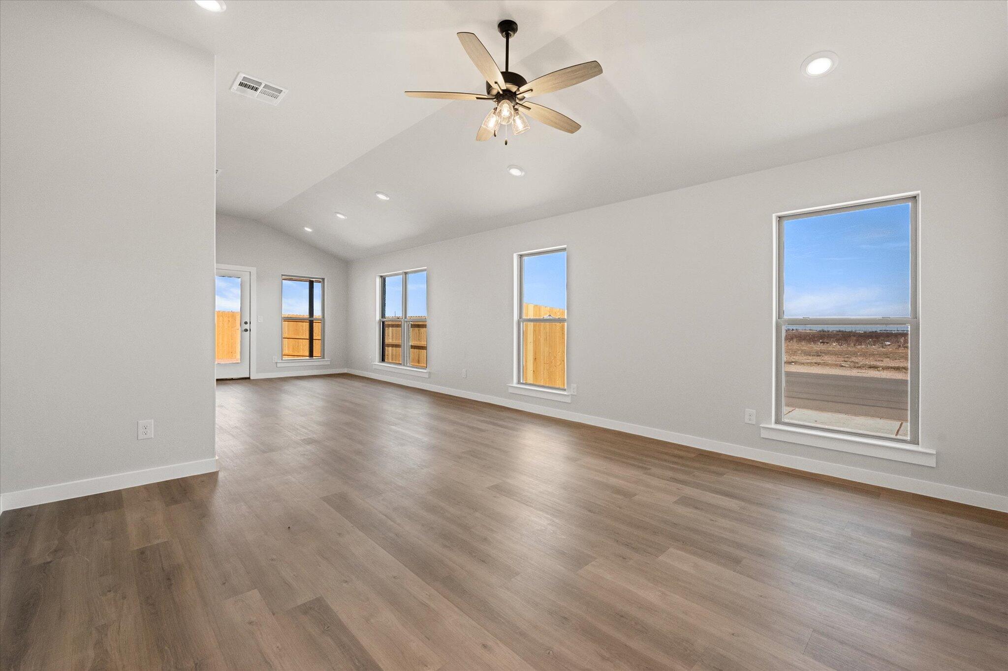 5502 Princeton Street Lubbock, TX 79416 - Photo 5 of 21 05-5502 Princeton_5351