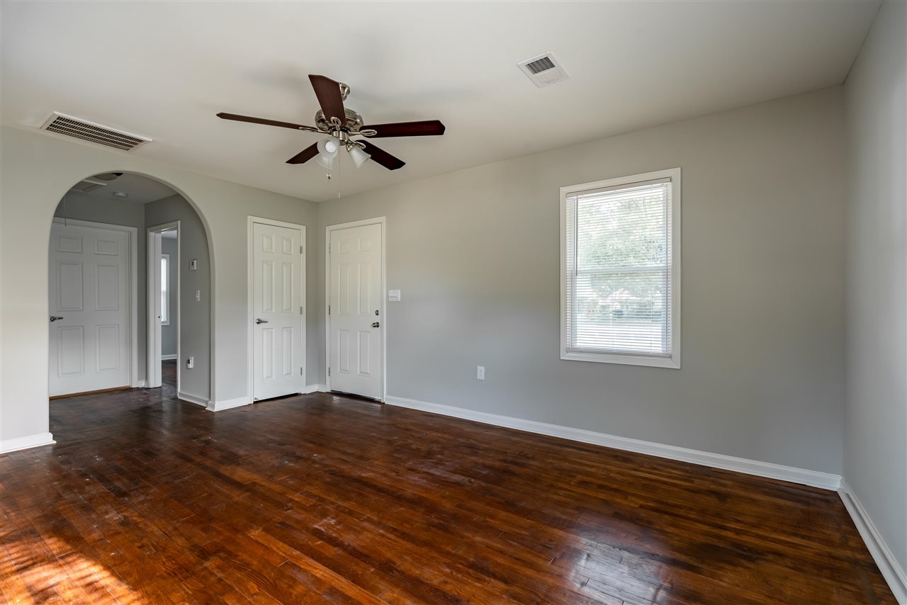 1743 Weiner Road Memphis, TN 38108 - Photo 12 of 24 Gallery Image 12