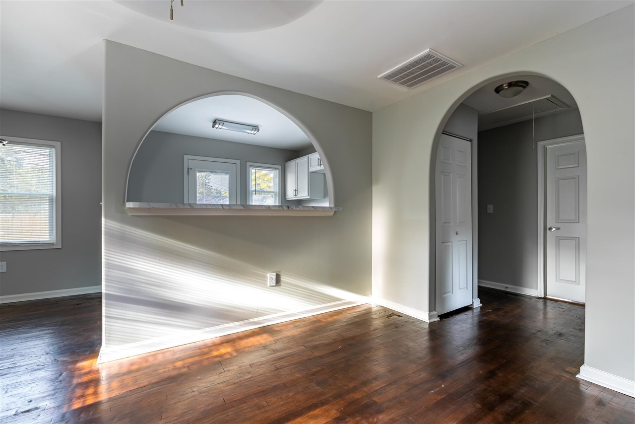 1743 Weiner Road Memphis, TN 38108 - Photo 7 of 24 Gallery Image 7