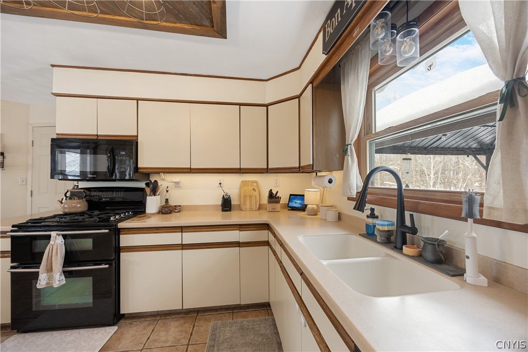 18 Biddlecum Road Schroeppel, NY 13132 - Photo 20 of 50