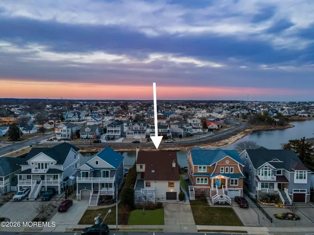 $1,650,000 | 211 Forman Avenue, Point Pleasant Beach, NJ 08742