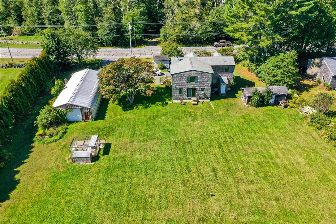 1972 Crandall Road Tiverton, RI 02878 - Photo 4 of 23 Gallery Image 4