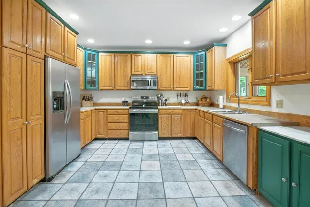 $699,000 | 699 North North High Street, Bridgton, ME 04009