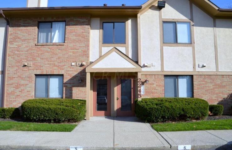 2245 Hedgerow Road, Unit 2245D Columbus, OH 43220 - Photo 2 of 25