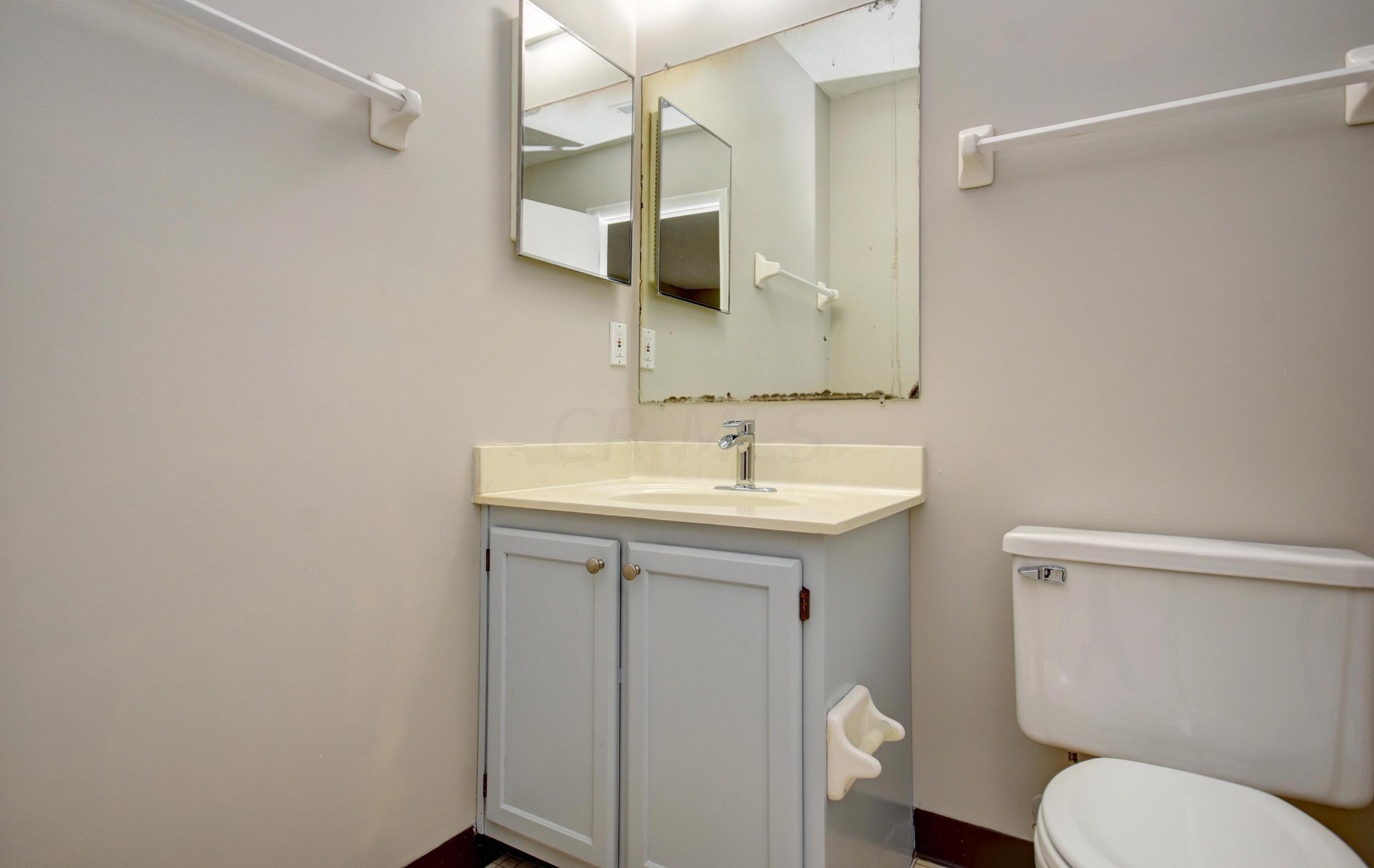 2245 Hedgerow Road, Unit 2245D Columbus, OH 43220 - Photo 24 of 25