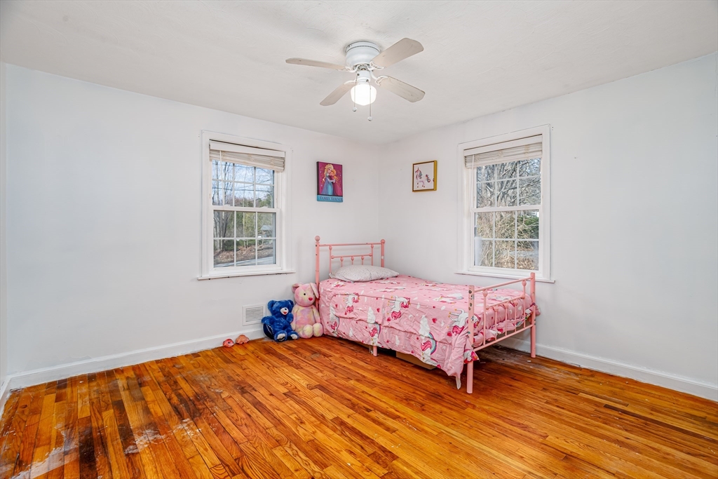 30 South Meadow Road Lancaster, MA 01523 - Photo 12 of 36