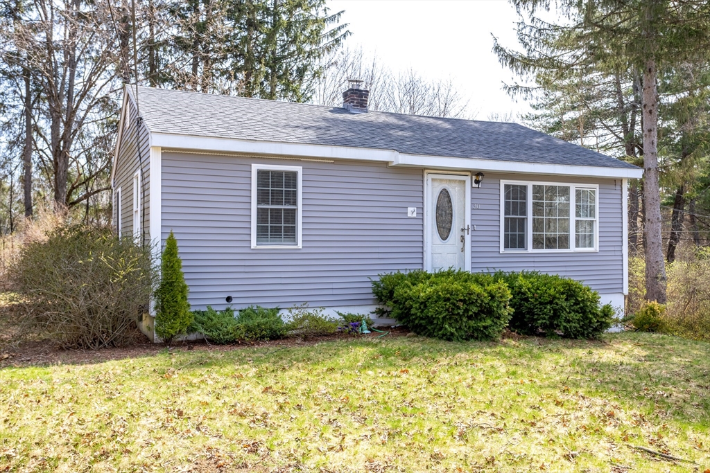 30 South Meadow Road Lancaster, MA 01523 - Photo 3 of 36