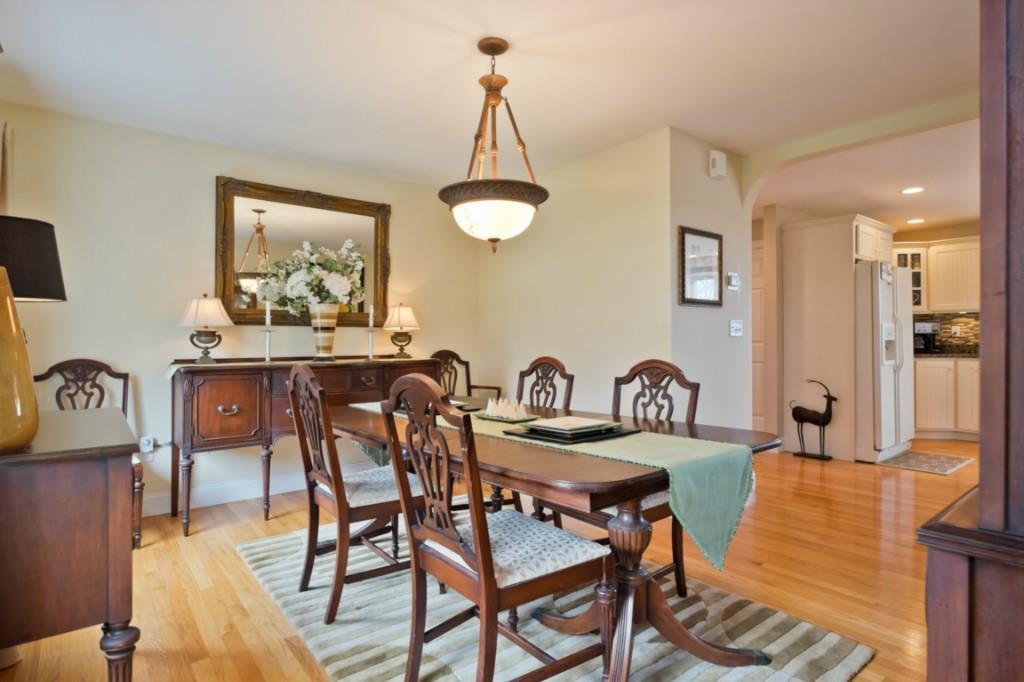 70 Winnocks Neck Road Scarborough, ME 04074 - Photo 5 of 35 Formal Dining Room