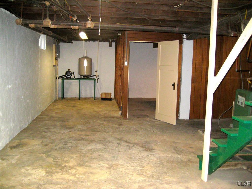 2010 Leithsville Road Hellertown, PA 18055 - Photo 20 of 27 Gallery Image 20