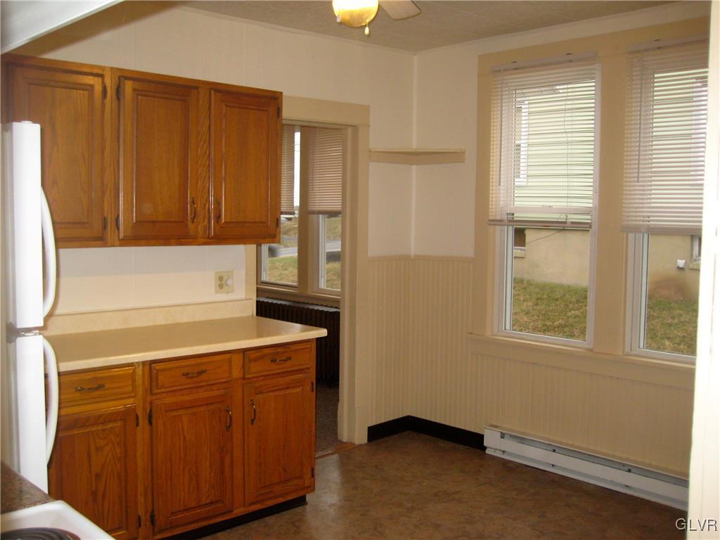 2010 Leithsville Road Hellertown, PA 18055 - Photo 10 of 27 Gallery Image 10