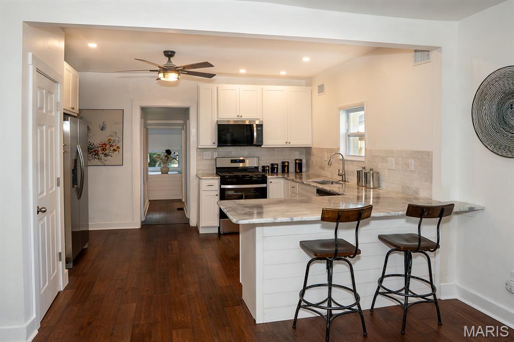 218 Magnolia Avenue Waterloo, IL 62298 - Photo 8 of 47