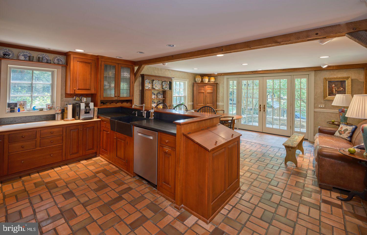 5960 Honey Hollow Road Doylestown, PA 18902 - Photo 13 of 58