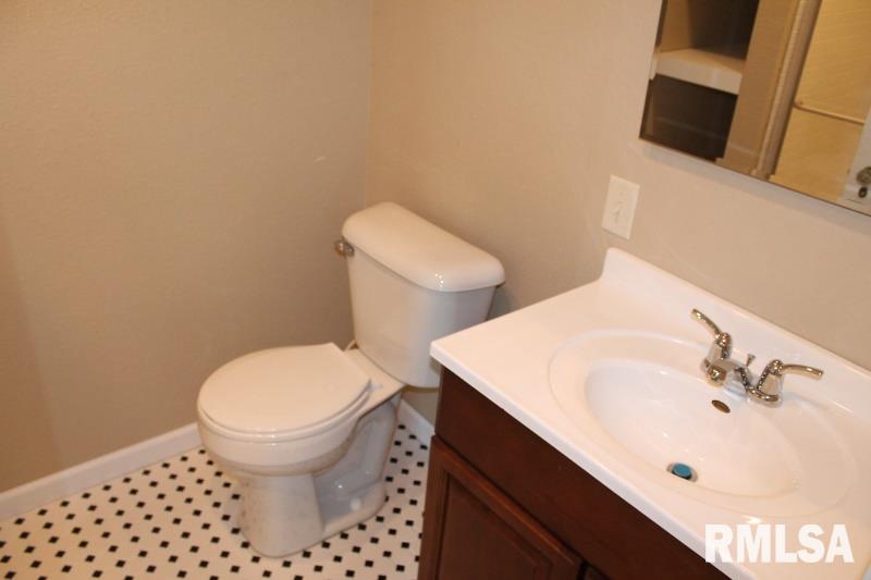 5025 North Prospect Road Peoria Heights, IL 61616 - Photo 18 of 29 Gallery Image 18
