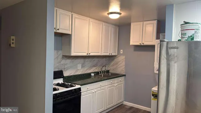 $2,800 | 3007 Elmwood Drive, Alexandria, VA 22303