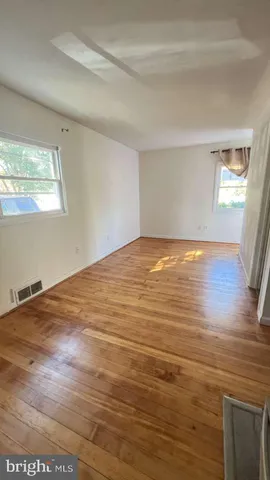 $2,800 | 3007 Elmwood Drive, Alexandria, VA 22303