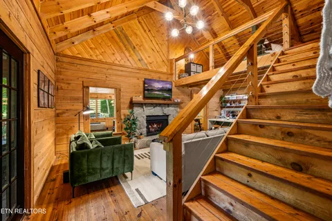 $740,000 | 278 Laurel Road, Townsend, TN 37882