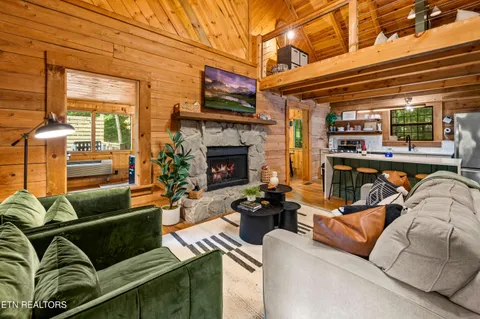 $740,000 | 278 Laurel Road, Townsend, TN 37882