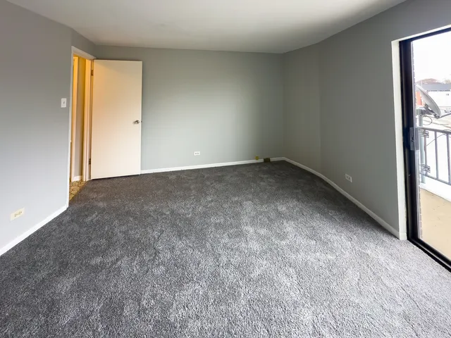 $150,000 | 3900 West 95th Street, Unit 204, Evergreen Park, IL 60805