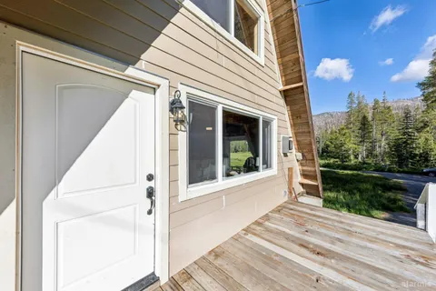 $389,000 | 221 Sierra-At-Tahoe Road, Twin Bridges, CA 95735