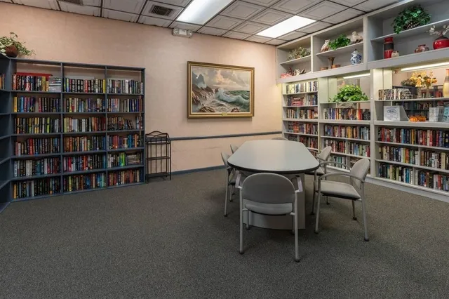 $175,000 | 900 Colony Point Circle, Unit 407, Pembroke Pines, FL 33026