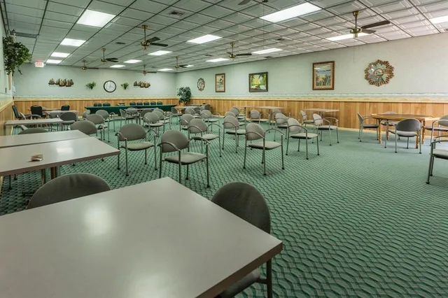 $175,000 | 900 Colony Point Circle, Unit 407, Pembroke Pines, FL 33026