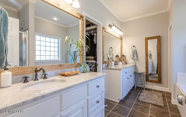 $2,400 | 123 Creekside Drive, Canton, MS 39046