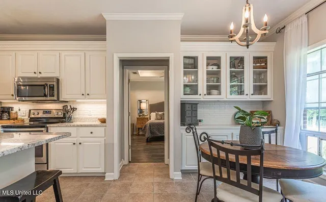 $2,400 | 123 Creekside Drive, Canton, MS 39046