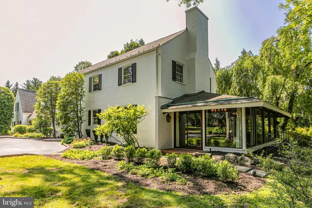 $999,999 | 15 West Long Drive, Lawrenceville, NJ 08648