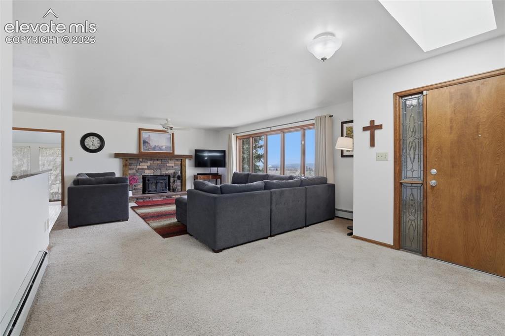 760 Struthers Loop Colorado Springs, CO 80921 - Photo 8 of 38 Gallery Image 8