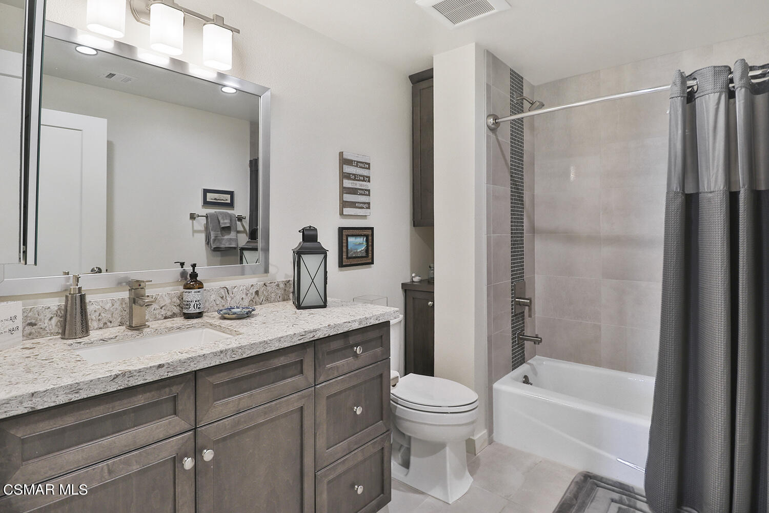 4012 Tradewinds Drive, Unit 101 Oxnard, CA 93035 - Photo 32 of 56 hHall Bath1