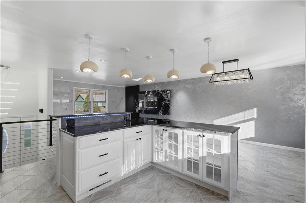 82 Spring Valley Drive Washington, PA 15301 - Photo 13 of 35