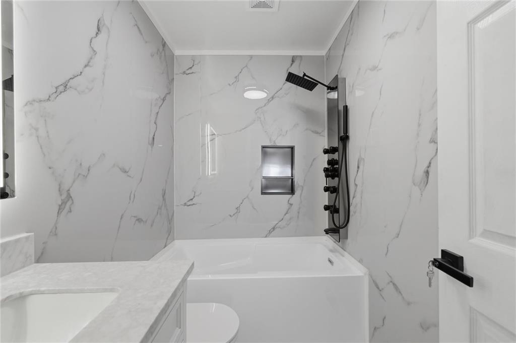 82 Spring Valley Drive Washington, PA 15301 - Photo 16 of 35