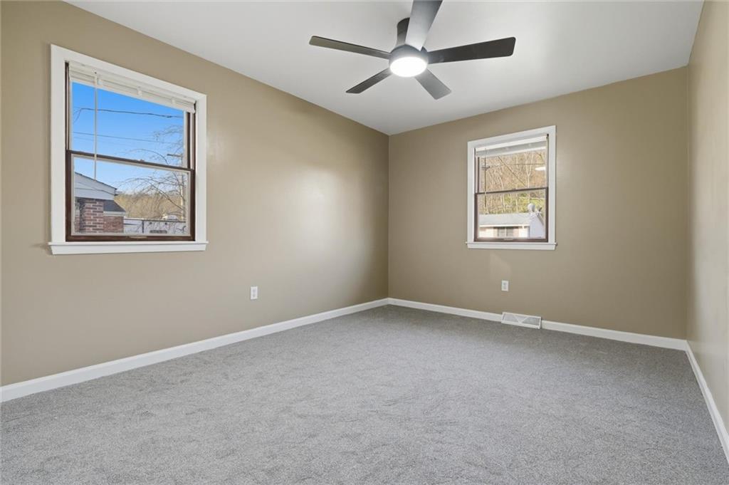 82 Spring Valley Drive Washington, PA 15301 - Photo 20 of 35